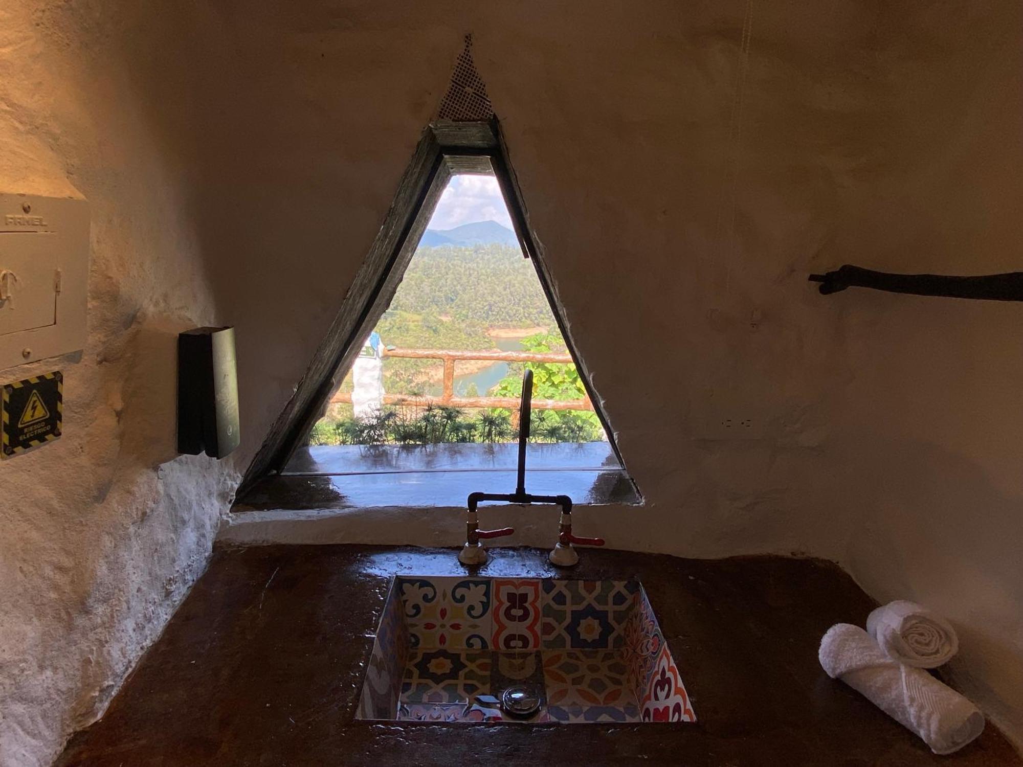 Hobbit Hotel Ecolodge- Guatape Ngoại thất bức ảnh