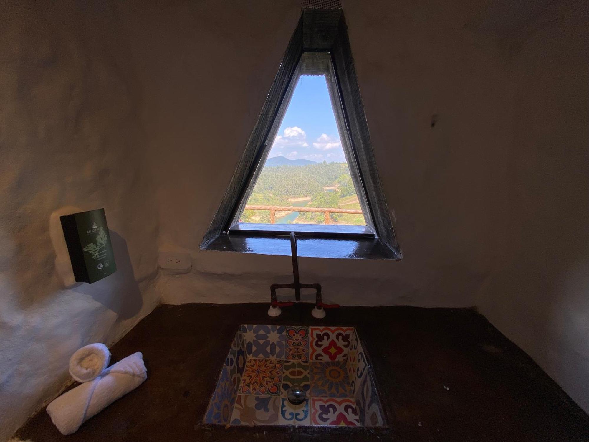 Hobbit Hotel Ecolodge- Guatape Ngoại thất bức ảnh