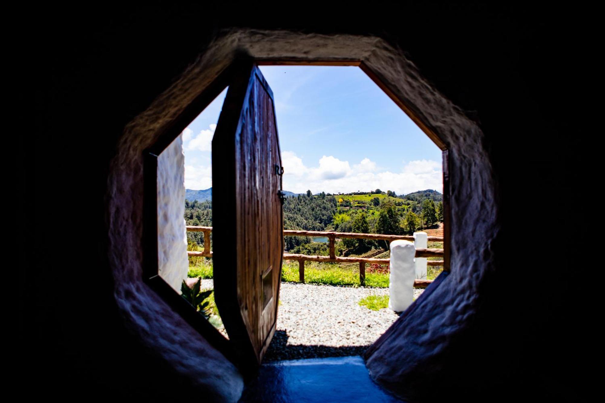 Hobbit Hotel Ecolodge- Guatape Ngoại thất bức ảnh