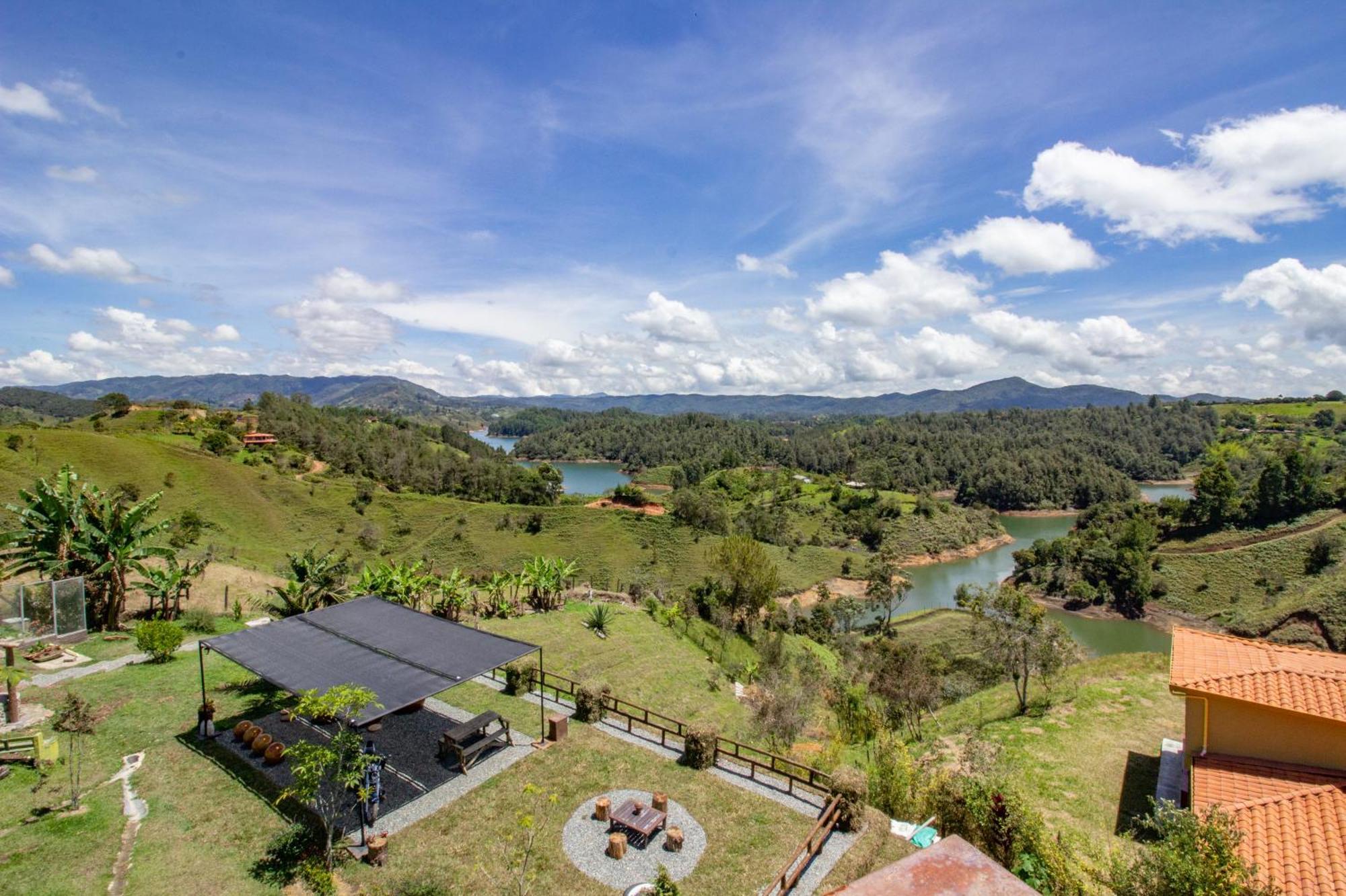 Hobbit Hotel Ecolodge- Guatape Ngoại thất bức ảnh