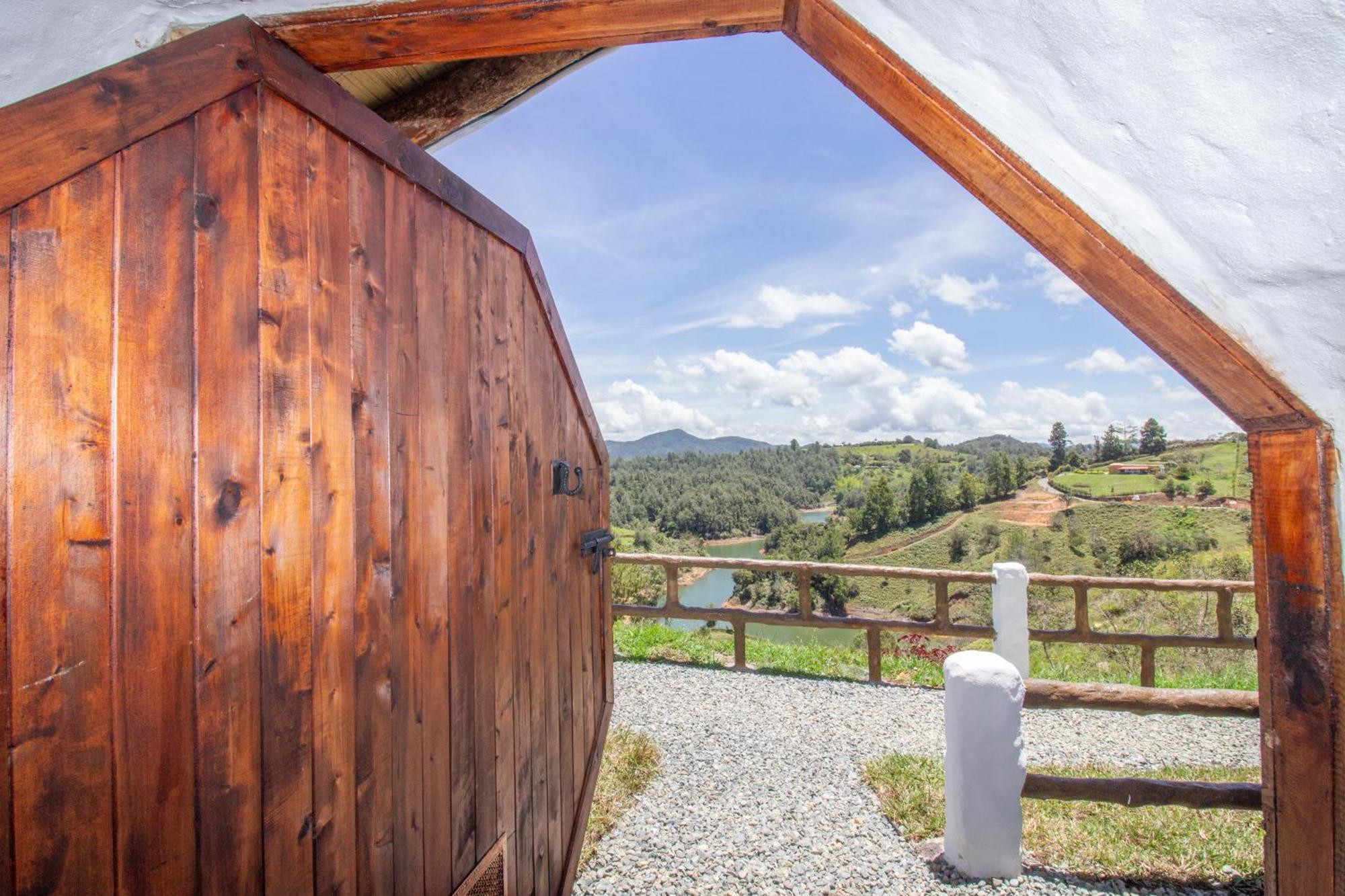 Hobbit Hotel Ecolodge- Guatape Ngoại thất bức ảnh